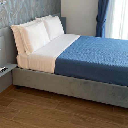 B&B Lungomare Sannazzaro Неаполь Екстер'єр фото